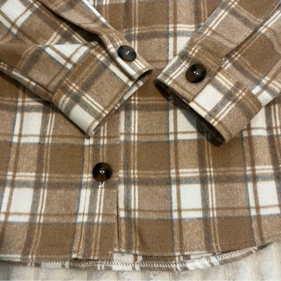 Avec Les Filles Plaid Shacket Flannel • Medium - Picture 7 of 8